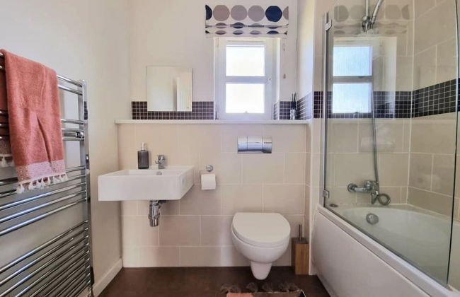 Boutique 3-bed Home with Free Parking in Glasgow - Foto 35