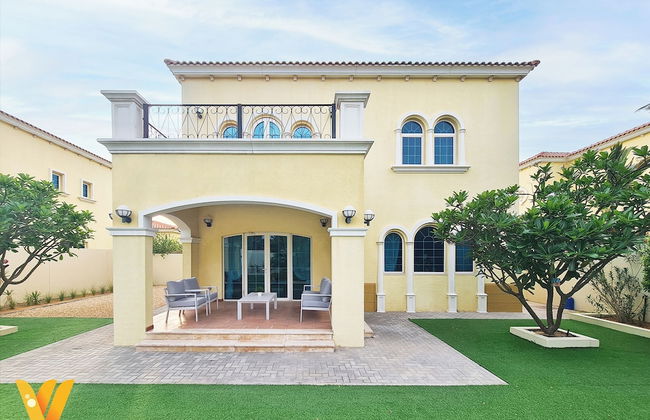 Venduras - Spacious 4BR Villa in La Mer - Photo 13