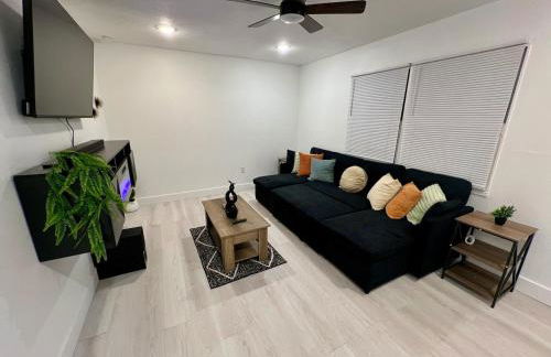 Cozy Little Villa in the Heart of Cocoa POOL HOUSE - Foto 40