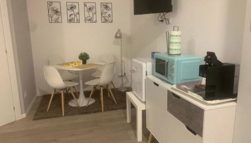 OnlyRoomsRhoFIERA - Foto 2, minibar