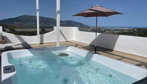 Luxury-Penthouse-La Mairena-Seaview-Jacuzzi-Marbella - Foto 5