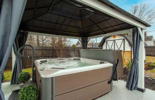 Blue Valley Inn - Hot Tub & Spacious Play Area! - Foto 1