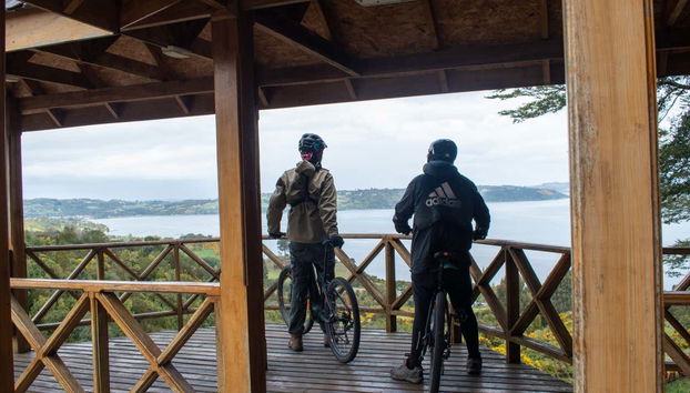 Contemplando as paisagens Quinchao