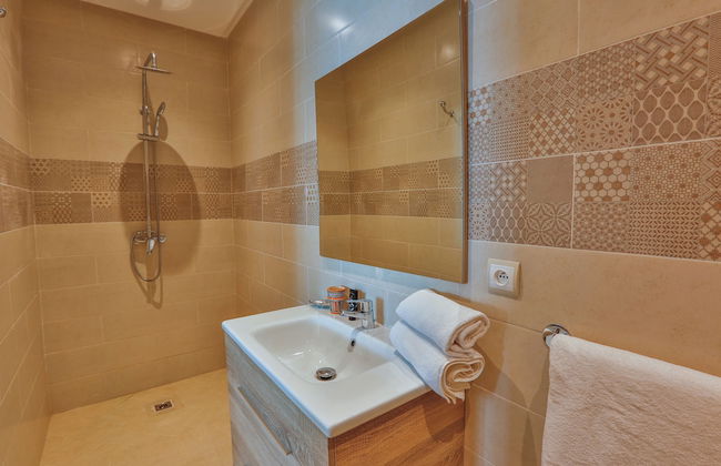 Hanah Apartments - Photo 59