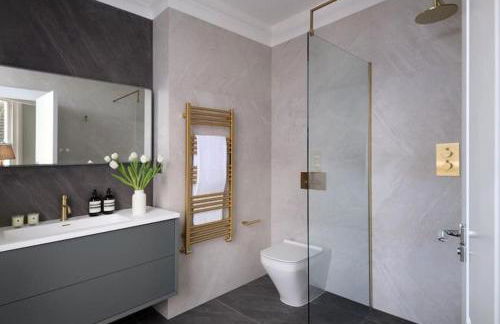 3 Bed Corner House Portobello Rd - Foto 20