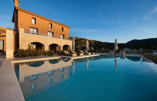 Reveli Suites - Photo 3