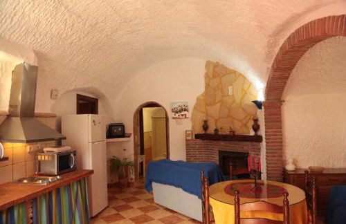 Cuevas la Chumbera - Photo 59