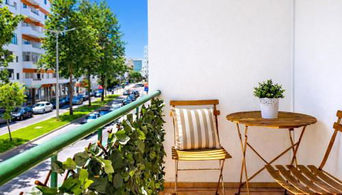 Avenue Apartment - Family-friendly T2 - Estacionamento Privado - Foto 2