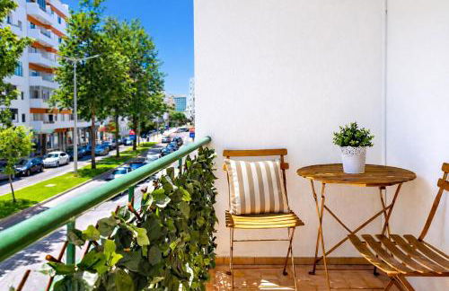 Avenue Apartment - Family-friendly T2 - Estacionamento Privado - Foto 2