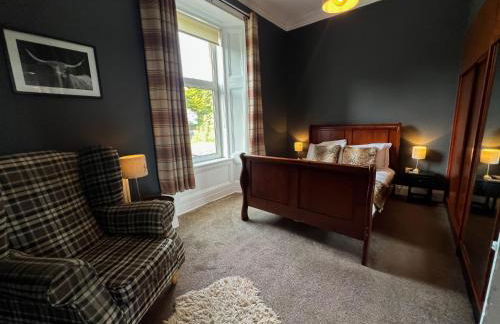 A Spacious Flat with Character - Private Car Space - Foto 27