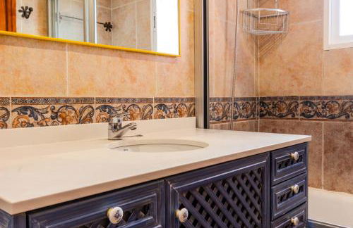 Gran Hogar Alacant - Piscina y garaje - Photo 35