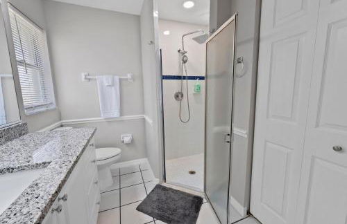 Relaxing 3BR Heated Pool & Hot Tub Retreat - Foto 5