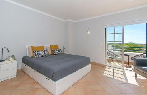Golden Seaside Villa - Acesso Praia e Piscina Incluído - Foto 5