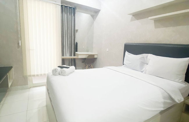 Elegant And Homey Studio At Amartha View Apartment - Photo 2