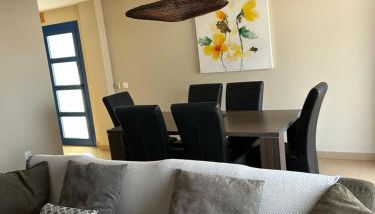 Amazing Sea View apartment with sun drenched terrace! - Photo 5