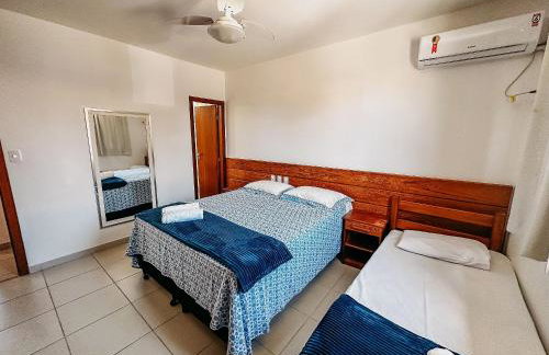 Aptos em condominio frente mar na praia de Taperapuã, atravessou a rua está na praia, aptos com 2 quartos com ar condicionado, internet privativa 300MBPS, 1 vaga de garagem, acomodam até 6 pessoas - Foto 34