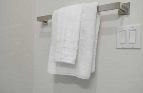 Upscale Views 2br Free Parkn, Walk 2 Train, 2bath - Foto 15