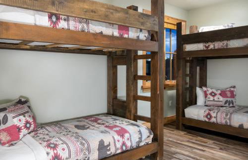 East Zion Trails Retreat-Hot tub, Resort Amenities, Exceptional - Photo 21