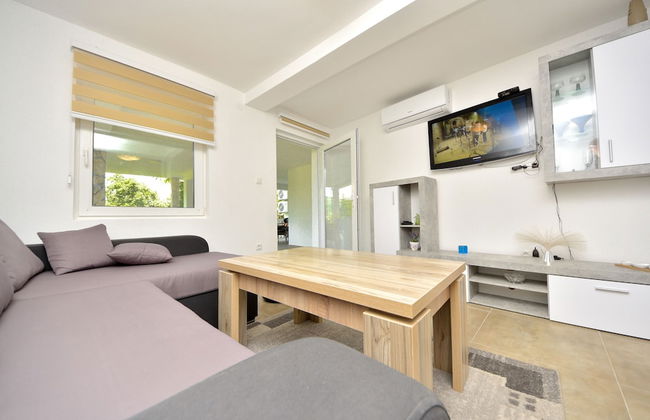 Apartmani Robi i Kristina - Photo 78