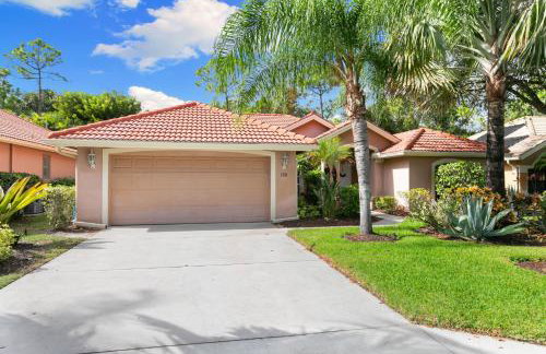 Beautifully-furnished Naples Home l Pool l Hot Tub - Foto 2