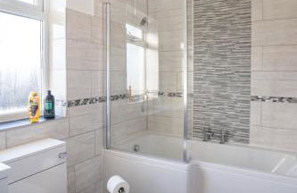 Stylish 3 Bed House-Free Parking - by Holiday Homes - Photo 19