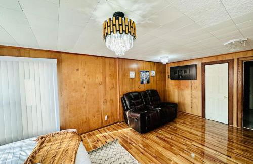 5 bedroom House King Beds 1 Bath 20 Min to Falls - Foto 22