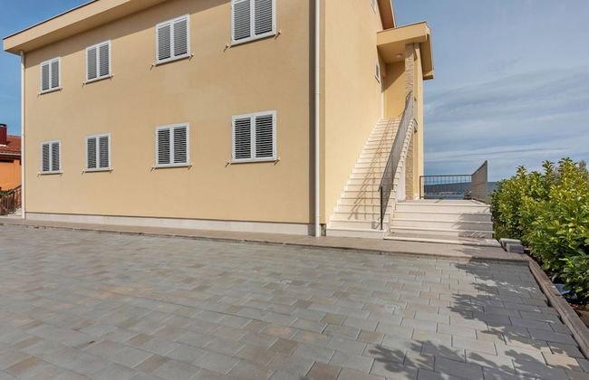 Simplistic Apartment in Neviđane with Balcony - Foto 25