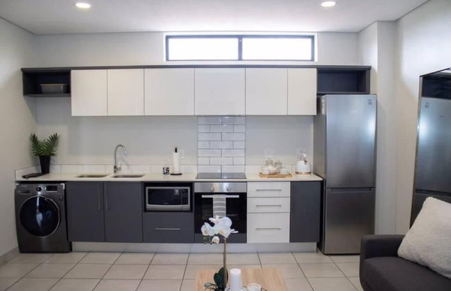 Contemporary Spacious & Comfortable Apartment - Foto 15