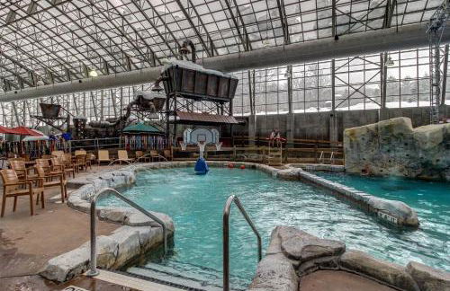 Jay Peak Getaway on Trout River - Foto 9