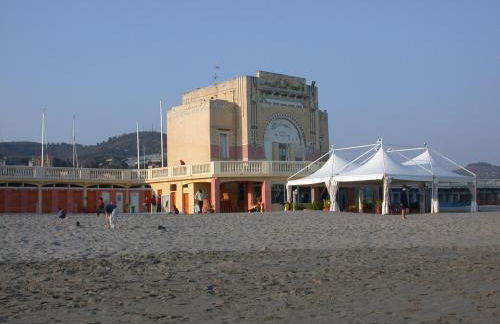 Ligurisches Rustico, umgeben von Olivenhainen am Dorfrand - Foto 35