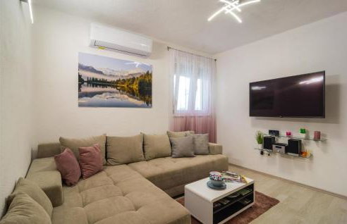 Amazing Apartment In Obrovac Sinjski - Foto 3