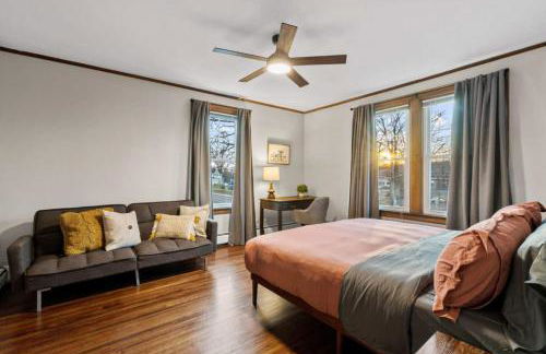 25 Massive 5 BR in Downtown Southington - Foto 14