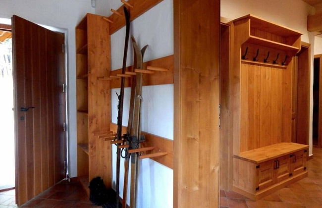 Comfortable Villa With Stunning Views - Photo 8