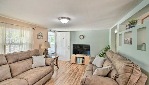 Peaceful Satsuma Escape with Dunns Creek Access - Foto 5