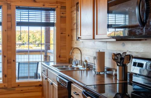 Keweenaw Waters Resort - Foto 133