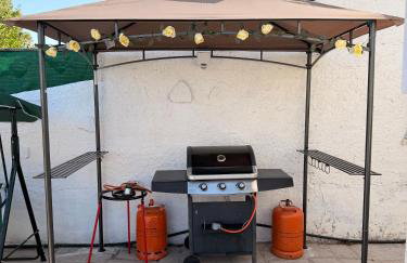Amarella Costa Dorada - Alojamientos privados en villa mediterránea con amplia piscina y zonas BBQ - Foto 8