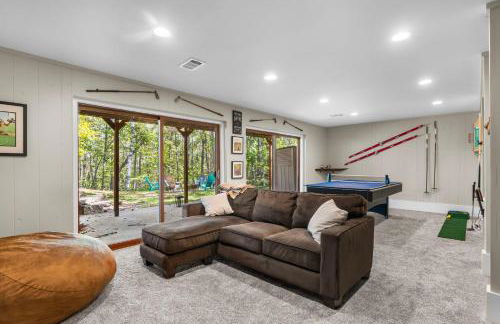 5BR, 9 Beds Sleeps 14 Game Room, Pool Access - Foto 4