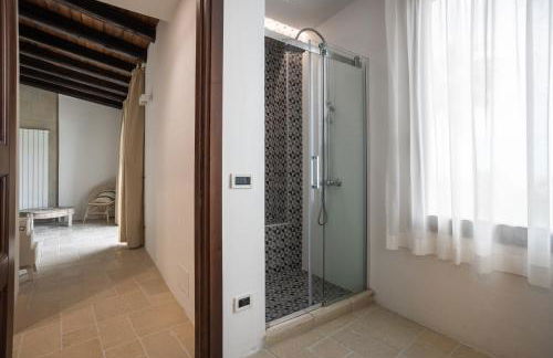 Villa a 300 Mt. dal Mare (Magaggiari) con campo da tennis - Foto 34