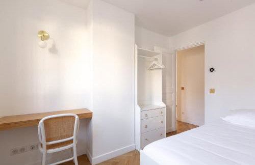 Le Marais - Iconic Penthouse with Balcony - Foto 33