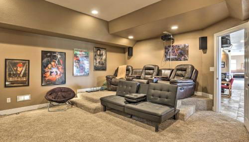 Cozy Black Hawk Retreat with Games and Patio - Foto 2