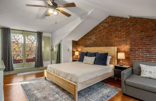 City Loft Group Getaway King Downtown Location - Foto 1