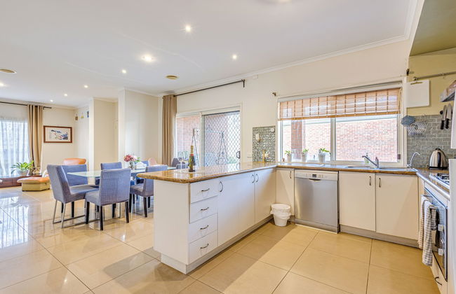 StayAU Family Home in Caroline Springs - Foto 21