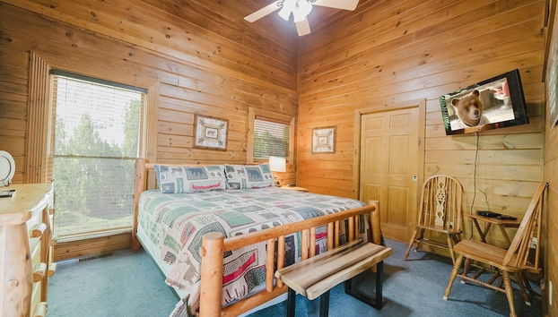 Absolute Bearadise 3 Bedroom Cabin by RedAwning - Foto 3, Habitación