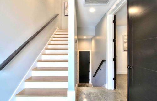 LUXURIOUS MORDEN LOFT Huge Rooftop & Skyline Views - Foto 46