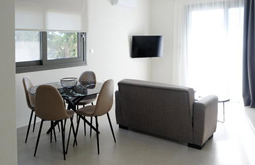 Poseidon 77B Luxury Residences - Photo 34