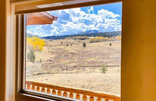 New! Beautiful, Spacious Modern Home on a Large Acreage - Peaks & Prairies Retreat - Foto 38