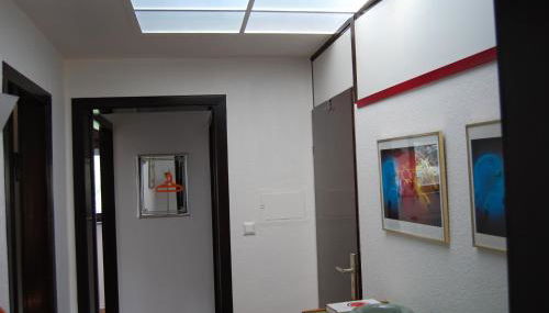 modern comfort inn - Photo 5