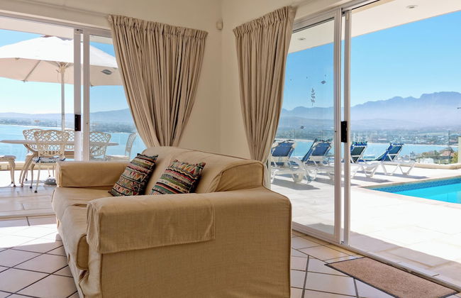 Harbour Views - Photo 13