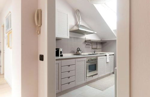 The Lake Suite Fiumelatte - Lake front apartment - Foto 24