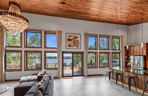 Minocqua Retreat - Hot Tub, Lake View & Game Room - Foto 5